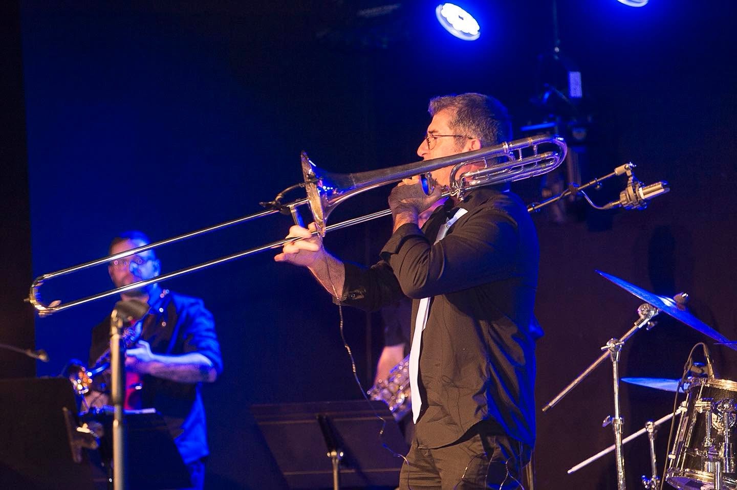 The Fine Allies in concert, trombone solo
